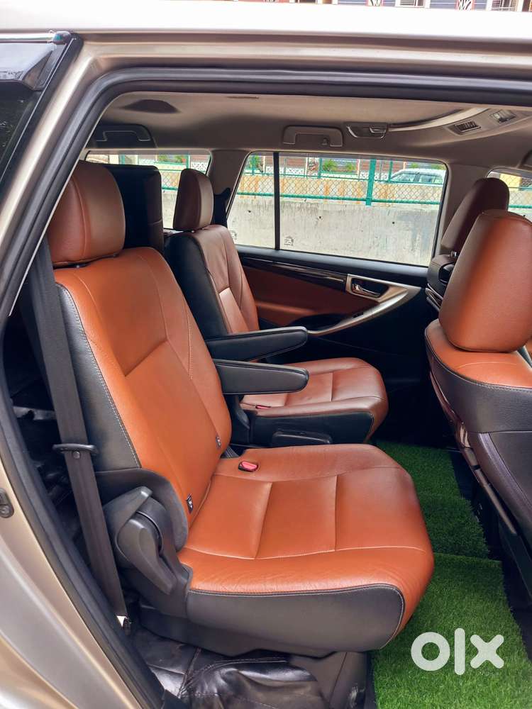 Toyota Innova Crysta 2.8z Automatic, 2018, Diesel