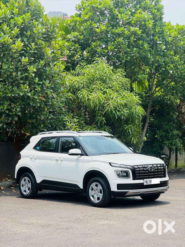 Hyundai Venue Sx, 2022, Petrol