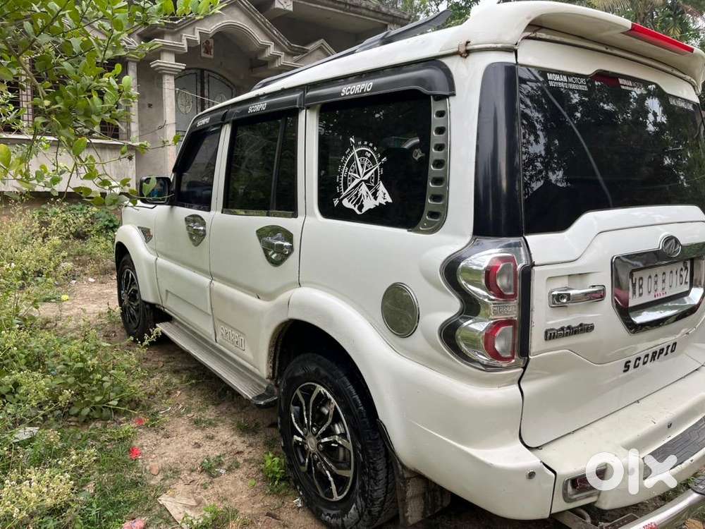 Ac ,power Steering,power Window ,centre Lock ,music System, New Tyre