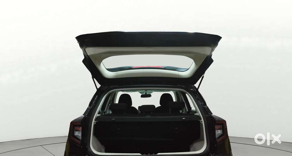 Mahindra Xuv 3xo Ax5 1.5 Diesel Autoshift Plus, 2024, Diesel