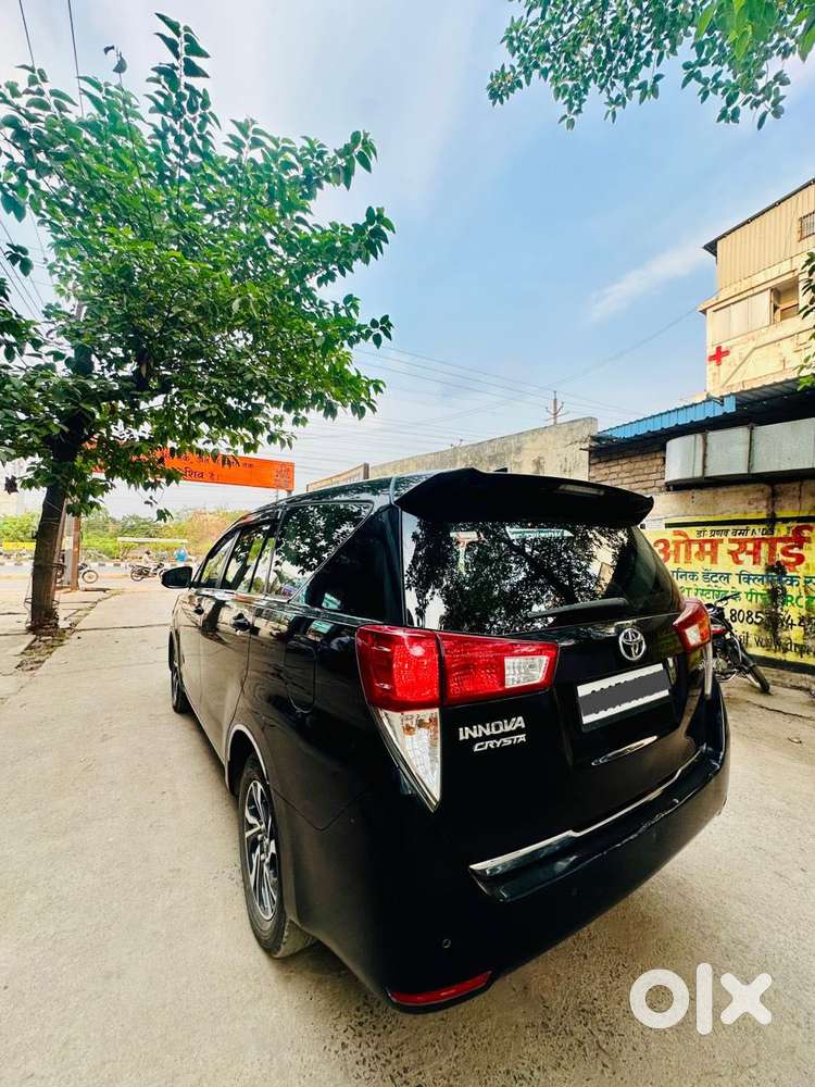 Toyota Innova Crysta 2.4 G Mt, 2023, Diesel