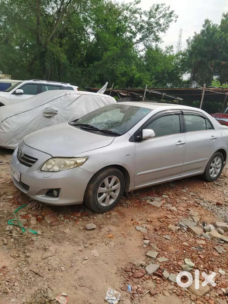 Toyota Corolla Altis 2010
