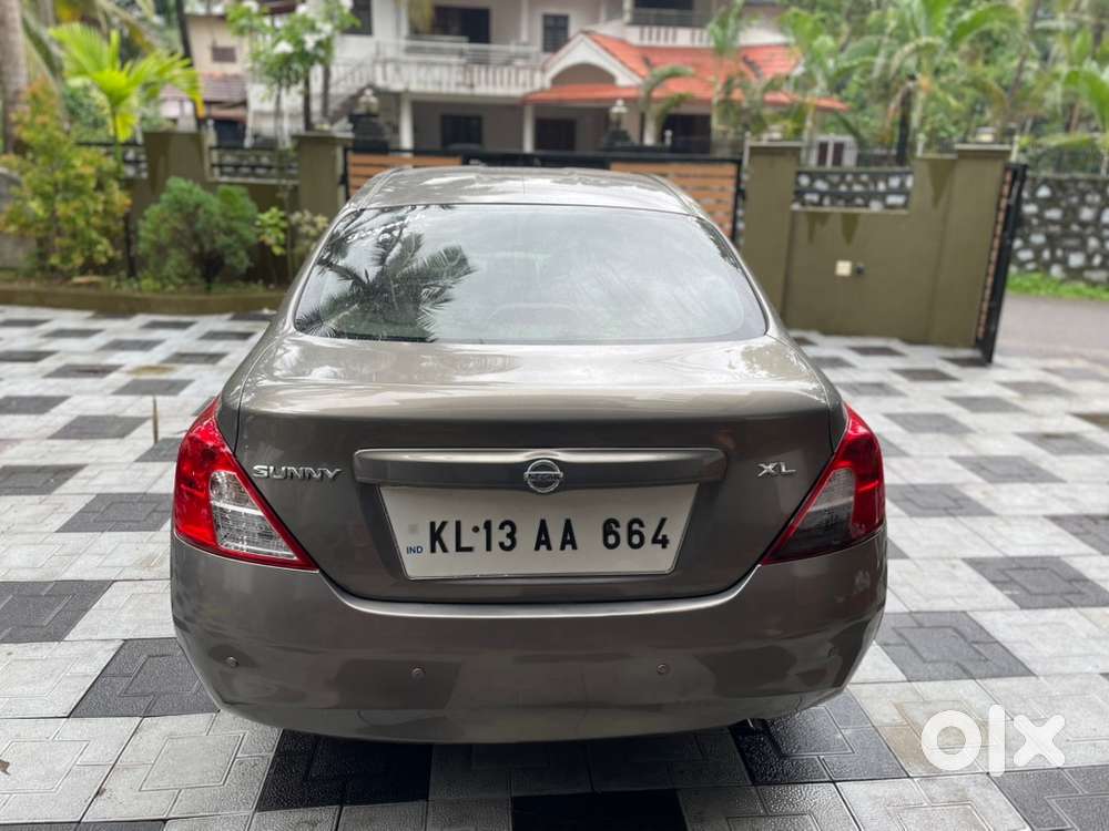 Nissan Sunny Petrol 2013