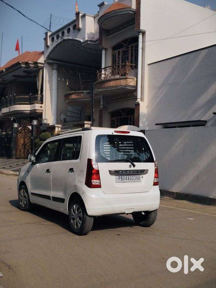 Maruti Suzuki Wagon R Vxi 1.2, 2018, Petrol