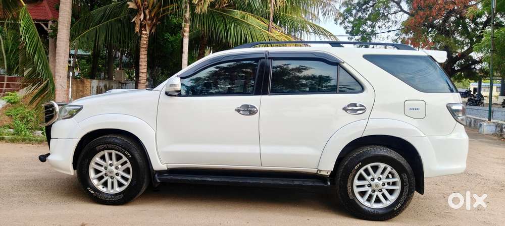 Toyota Fortuner 3.0 4x2 Automatic, 2012, Diesel