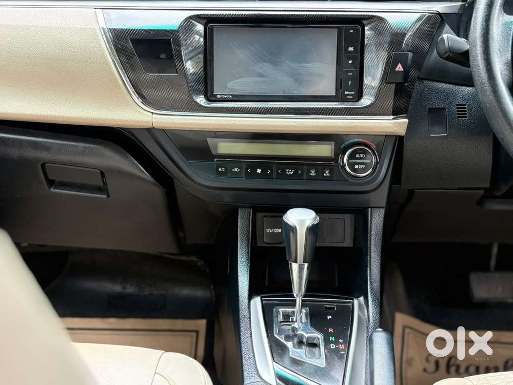 Toyota Corolla Altis Vl At, 2015, Petrol