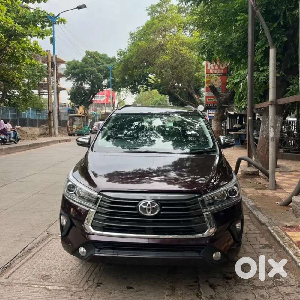 Toyota Innova Crysta 2.4 2017