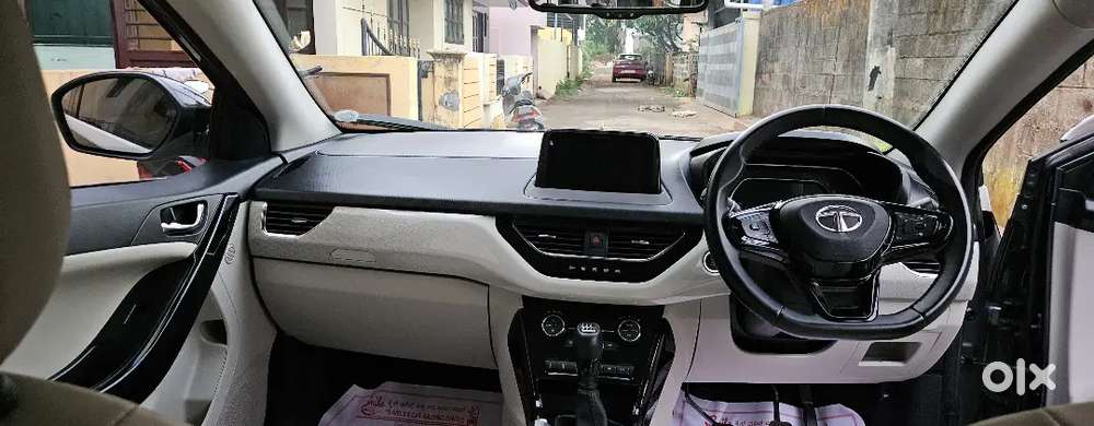 Tata Nexon 2024 Petrol Well Maintained