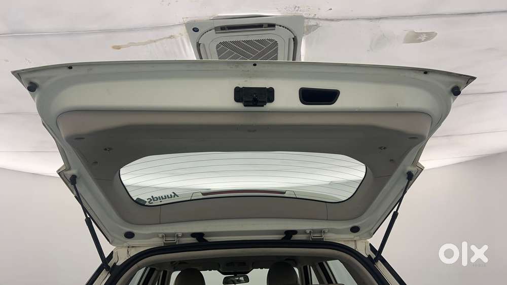 Mahindra Xuv300 W8 Amt Optional Diesel, 2021, Petrol