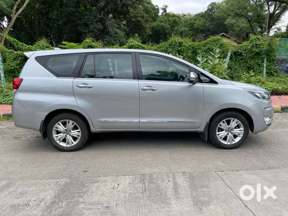 Toyota Innova Crysta 2.8 Zx At 7 Seater, 2016, Diesel