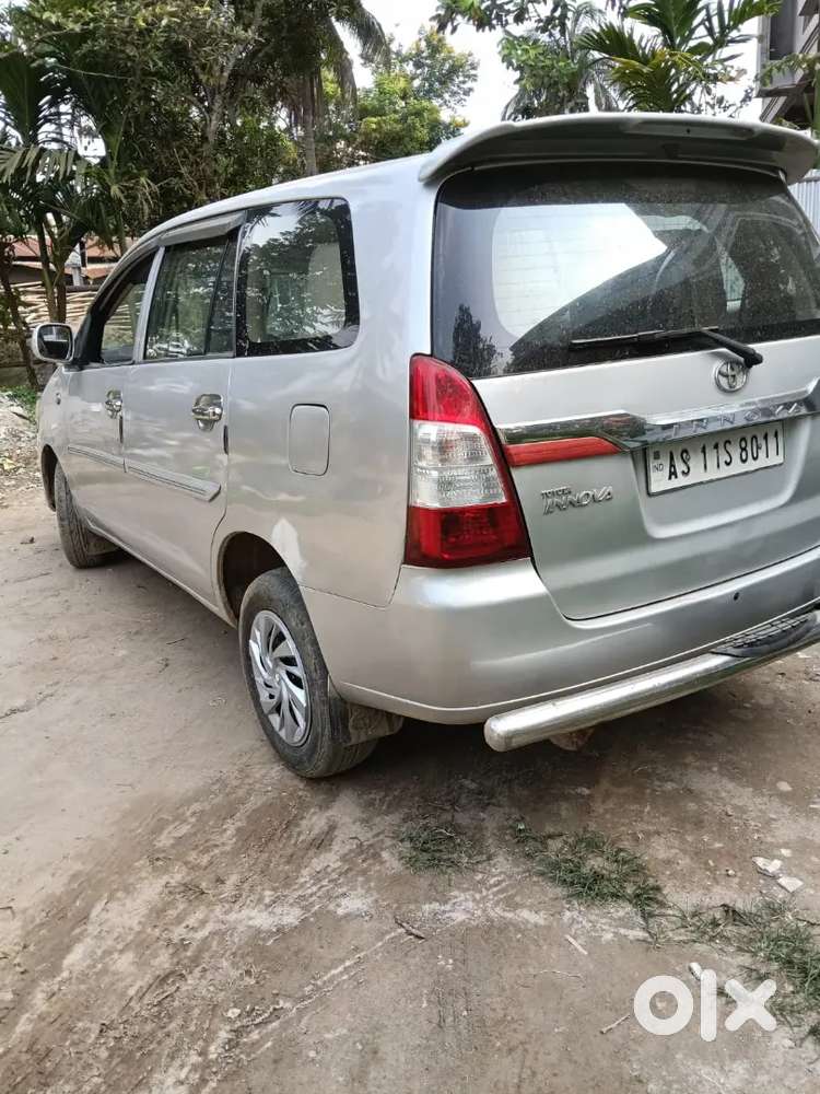 Toyota Innova Diesel 2.5 Manual 2011 In Tip Top Condition