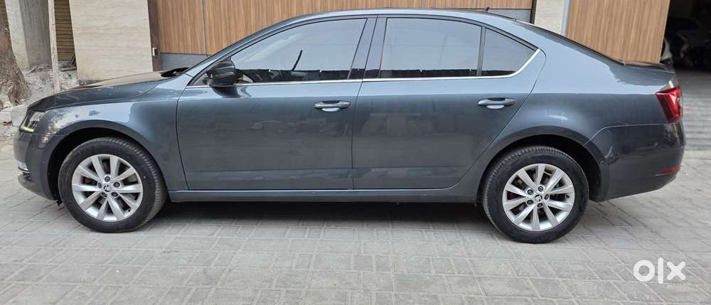 Skoda Octavia 2013-2017 Style Plus 1.8 Tsi At, 2017, Petrol