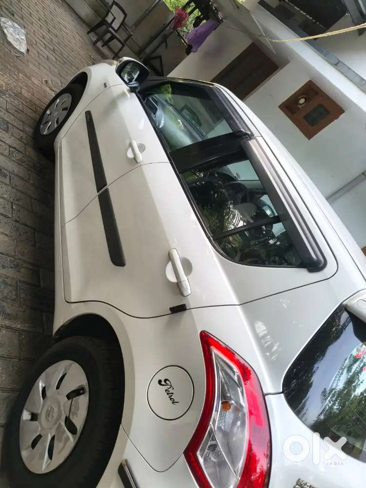 Swift Vxi Neet And Less Used Condition