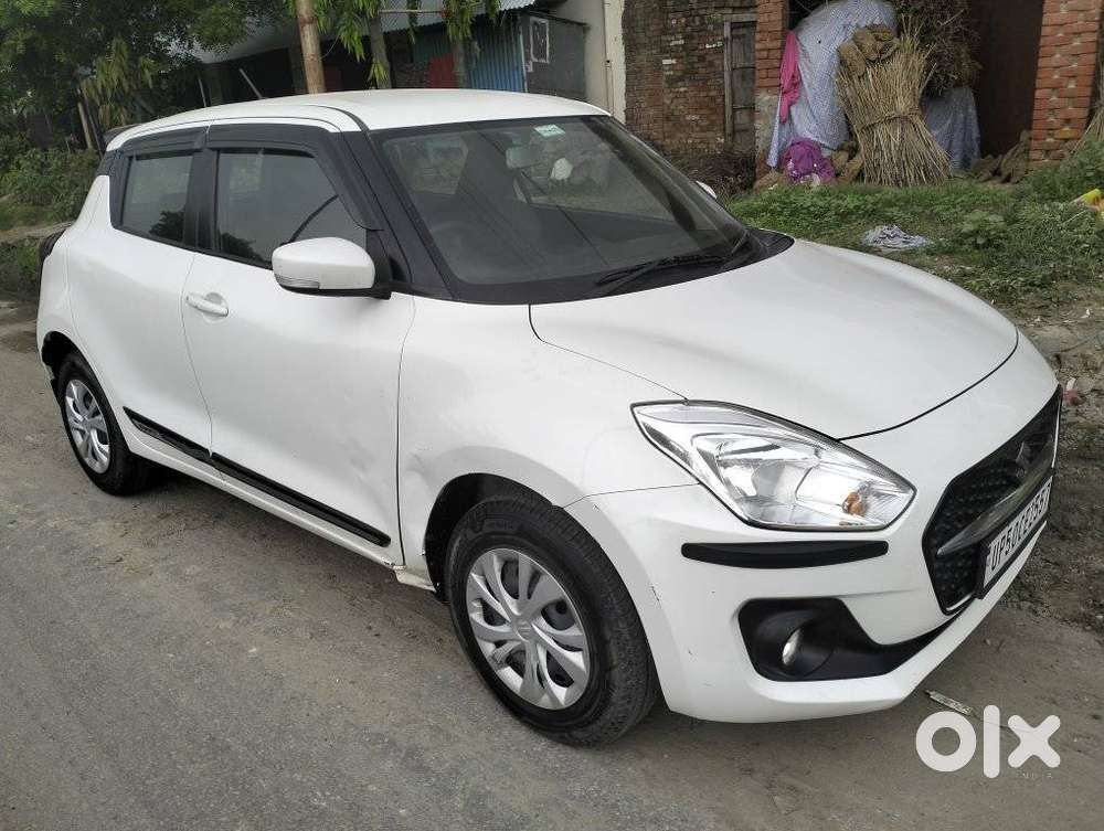 Maruti Suzuki Swift Vxi + Manual, 2022, Petrol