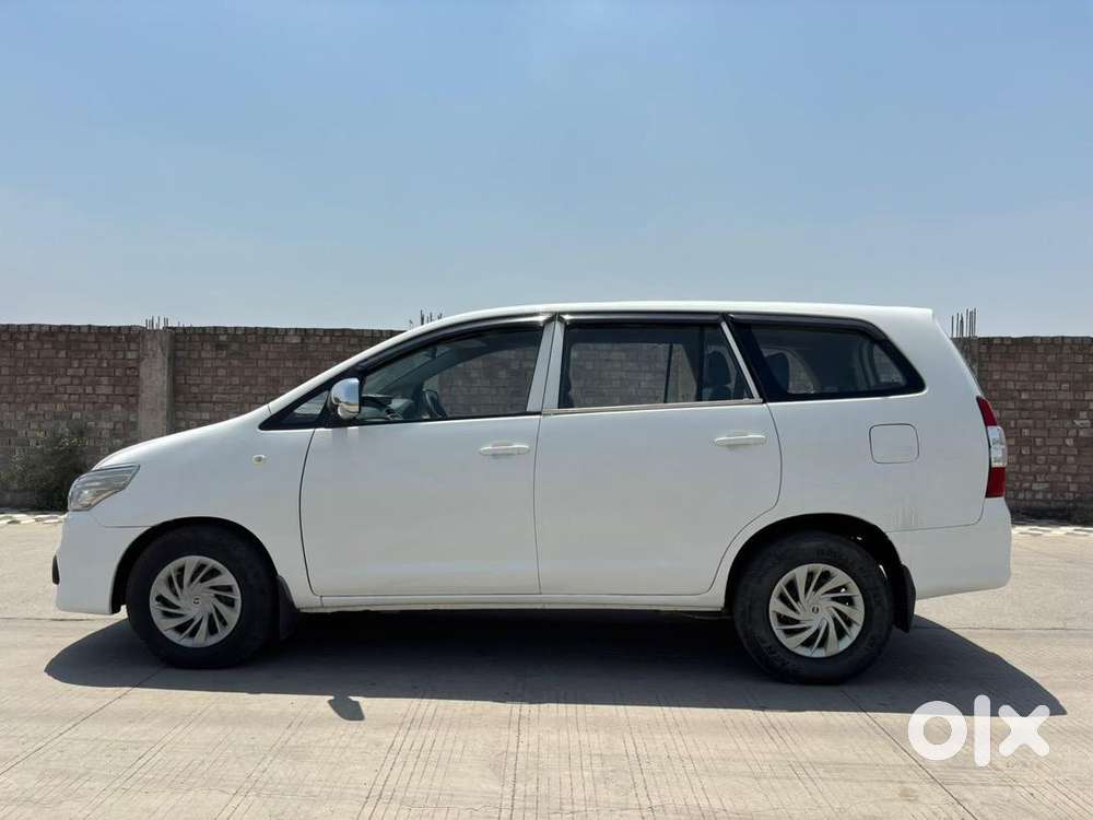 Toyota Innova 2016 Diesel Well Maintained