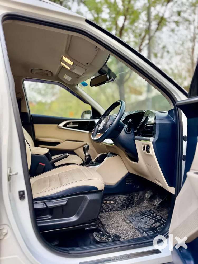 Kia Carens 1.4 Luxury 7 Str, 2022, Petrol