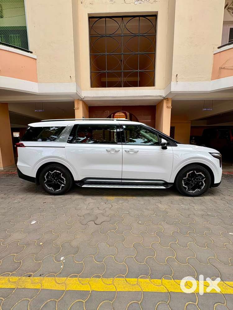 Kia Carnival Premium, 2025, Diesel