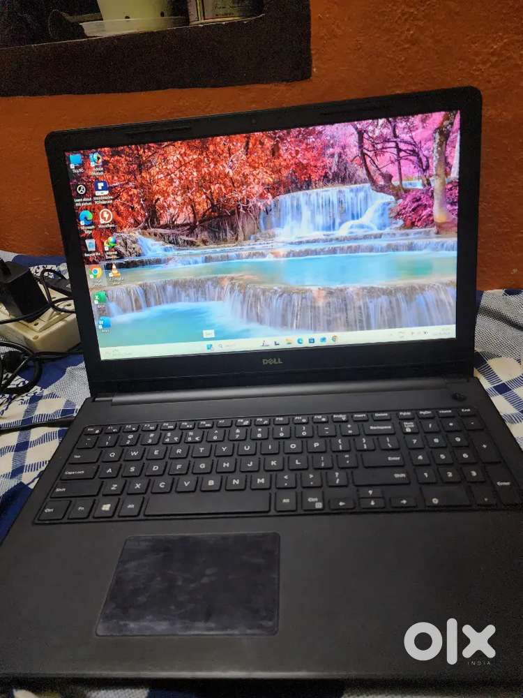 Dell inspiron 3558