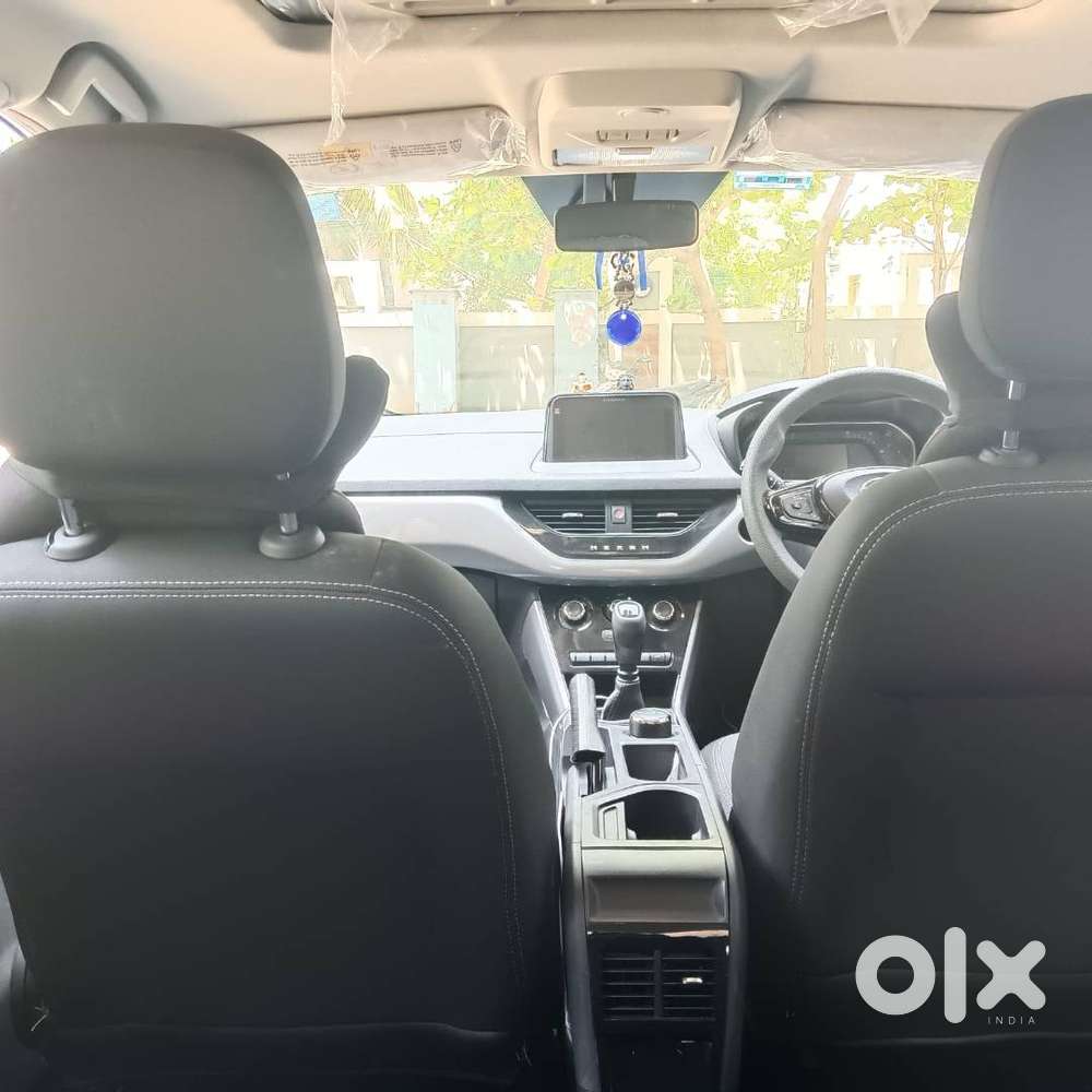 Showroom Conditiontata Nexonxms(petrol/manual)sunroof  Only 12k Kms