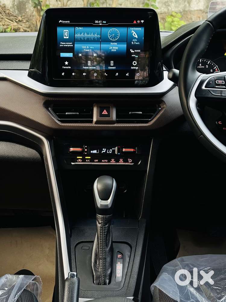Maruti Suzuki Brezza 1.5 Zxi Plus At Smart Hybrid, 2025, Petrol