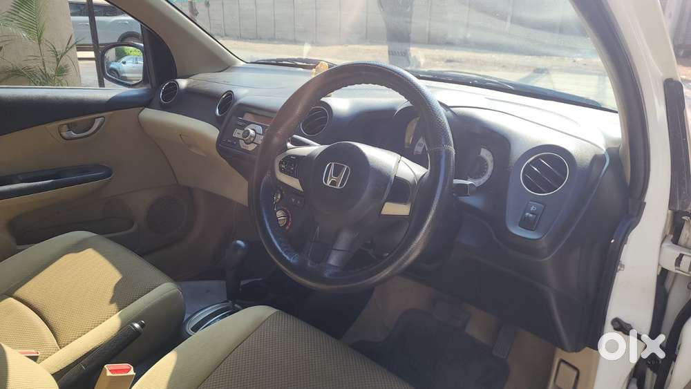 Honda Brio 2013-2016 Vx At, 2014, Petrol