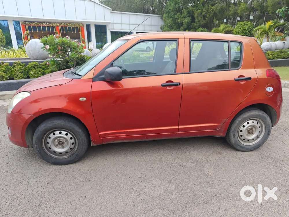 Maruti Suzuki Swift 2011 Petrol Well Maintained
