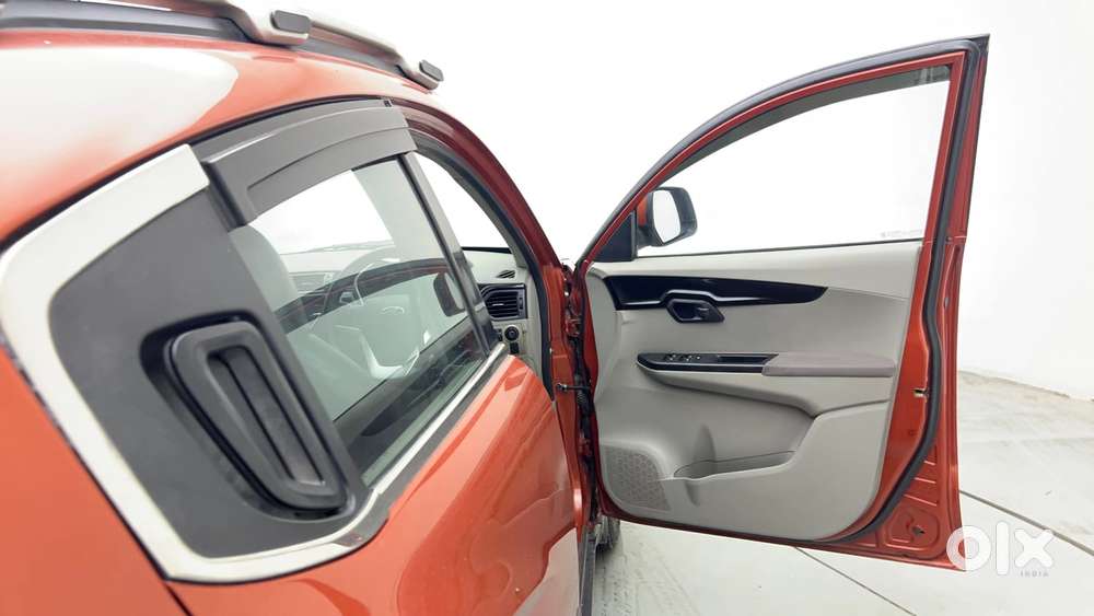 Mahindra Kuv 100 Mfalcon G80 K6, 2016, Petrol