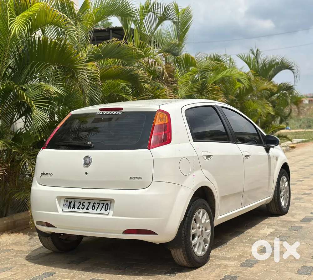 Fiat Grande Punto 2012 Diesel 95000 Km Driven