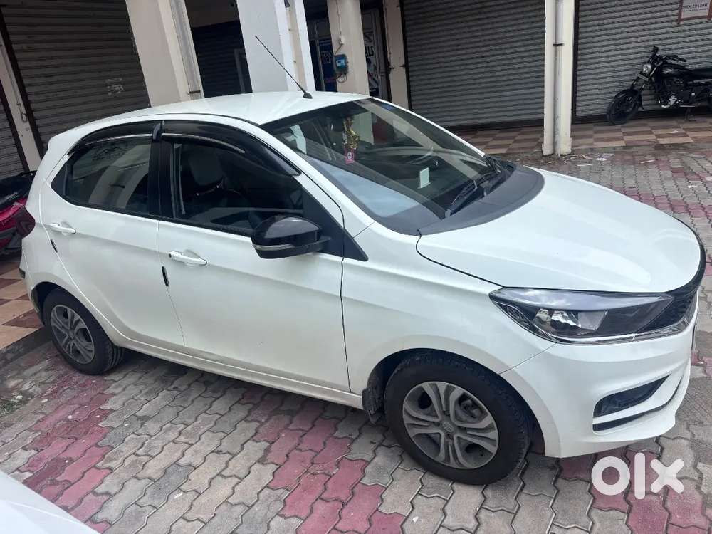 Tata Tiago  Xt 2023 Model