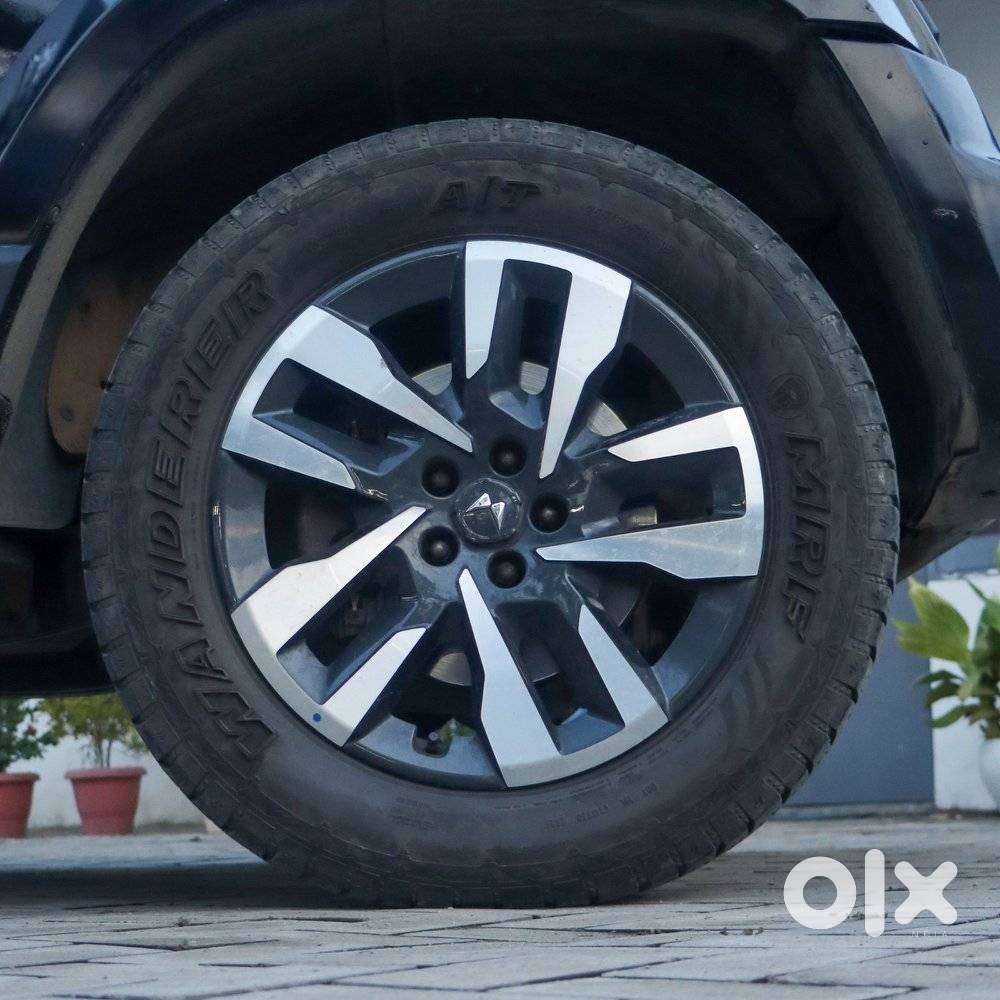 Mahindra Thar Roxx Ax5l 4wd Diesel At, 2025, Diesel