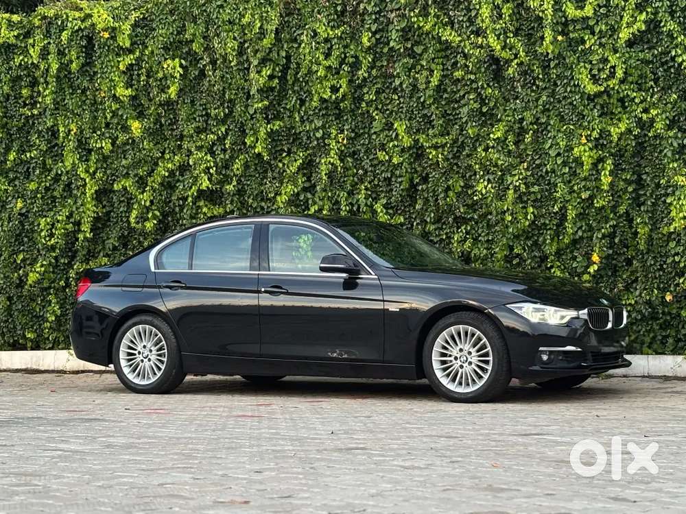  Bmw 320i Petrol | 2017 | 1st Owner | All India Noc 

 Genuine &