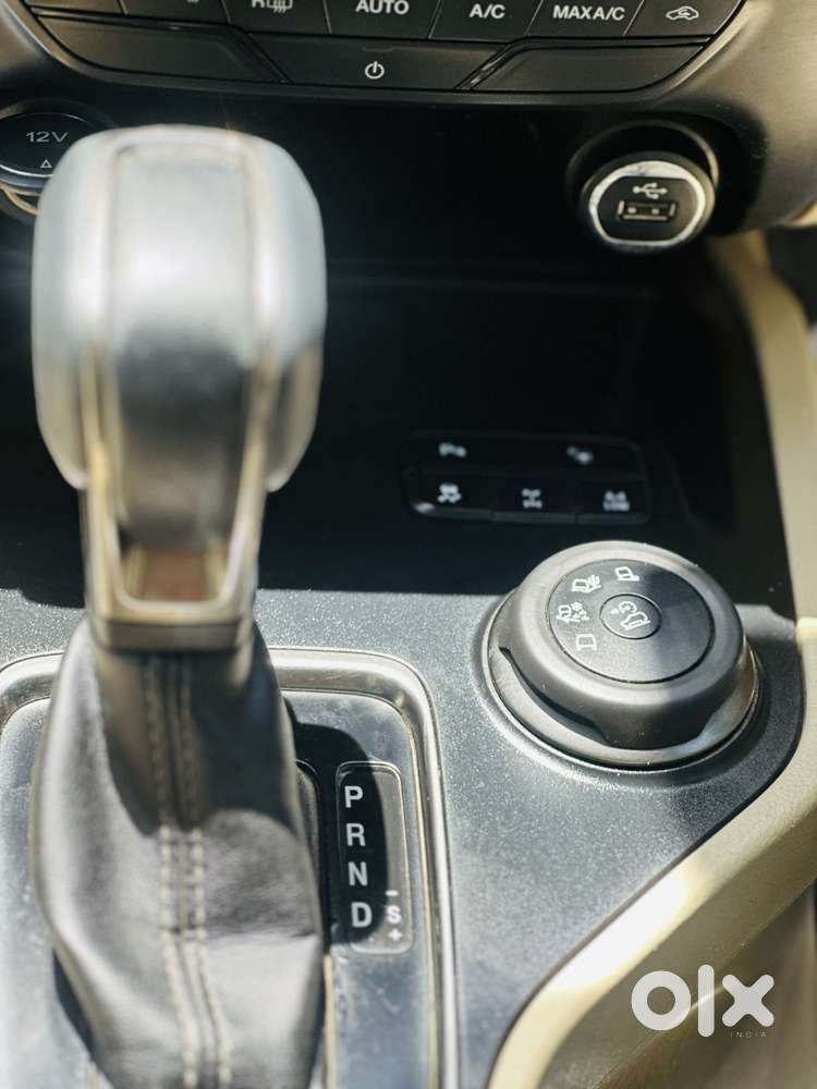 Ford Endeavour 3.2 Titanium At 4x4, 2019, Diesel