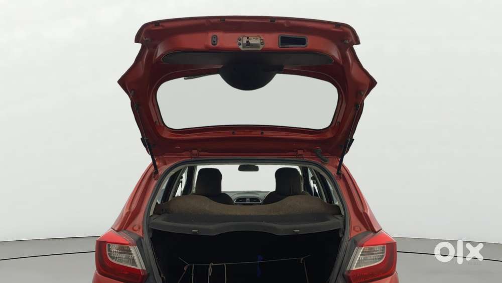 Tata Tiago 1.2 Revotron Xz, 2018, Petrol