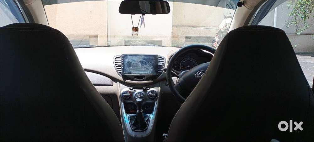 Hyundai I10 Sportz 2012