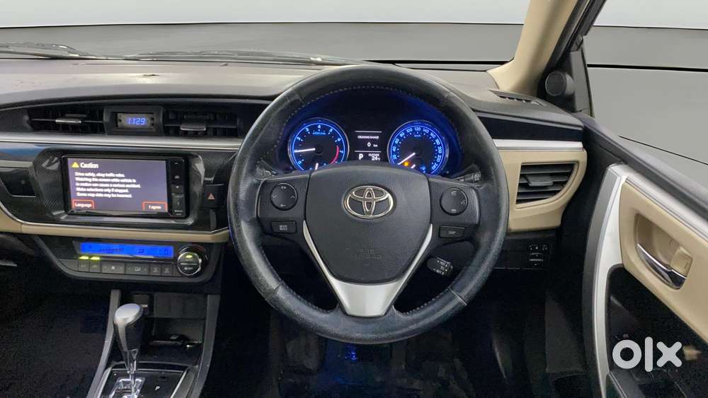 Toyota Corolla Altis 2013-2017 Vl At, 2014, Petrol