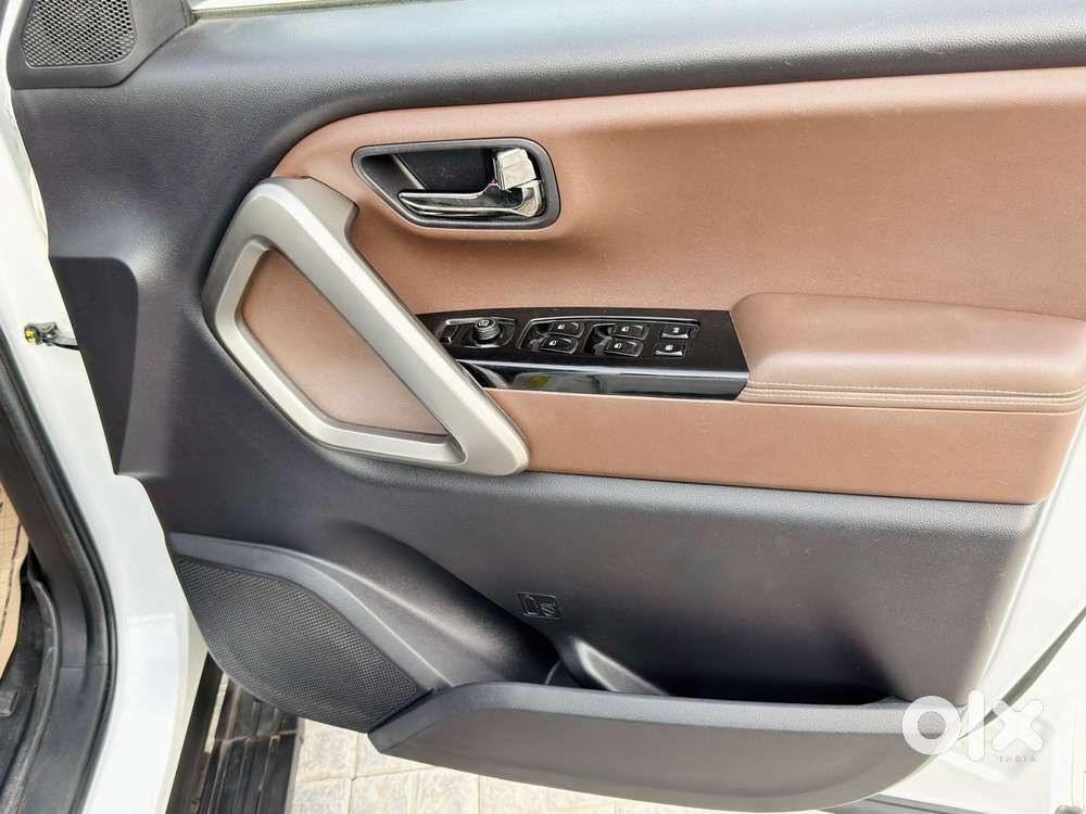 Mahindra Scorpio N Z8 Select Diesel At 2wd 7-seater, 2025, Diesel