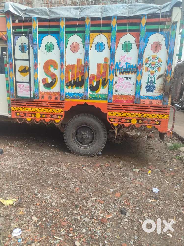 Mahindra Bolero मैक्सी ट्रक 2018