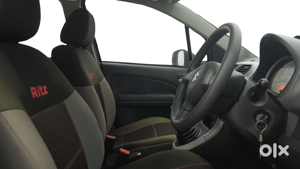 Maruti Suzuki Ritz Vxi, 2014, Petrol