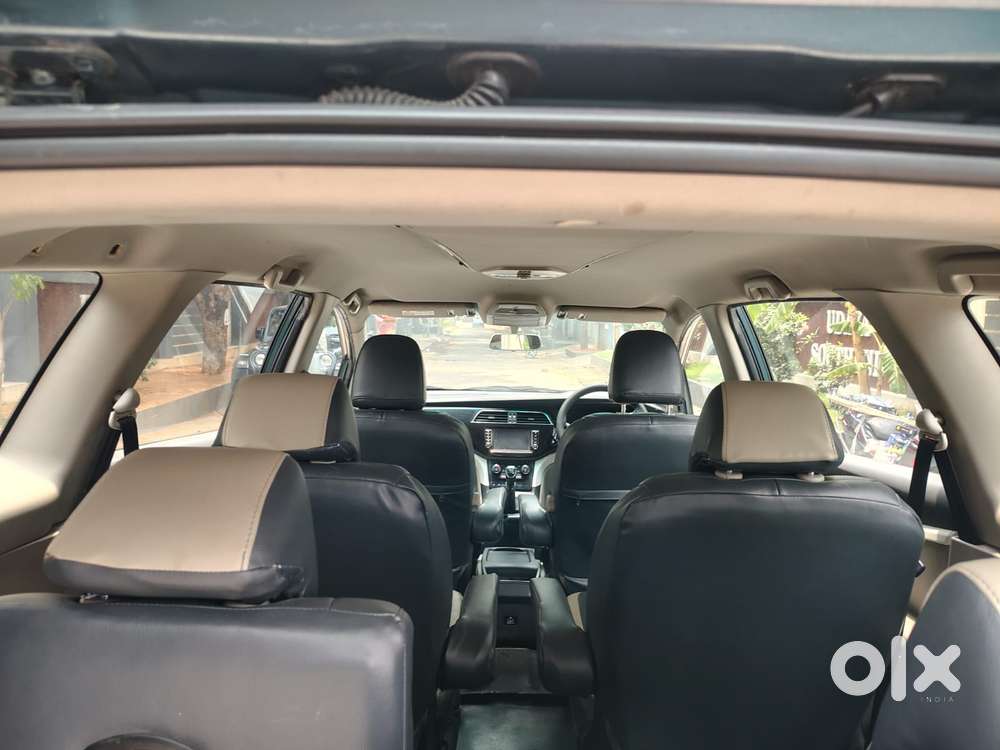 Mahindra Marazzo M6, 2018, Diesel