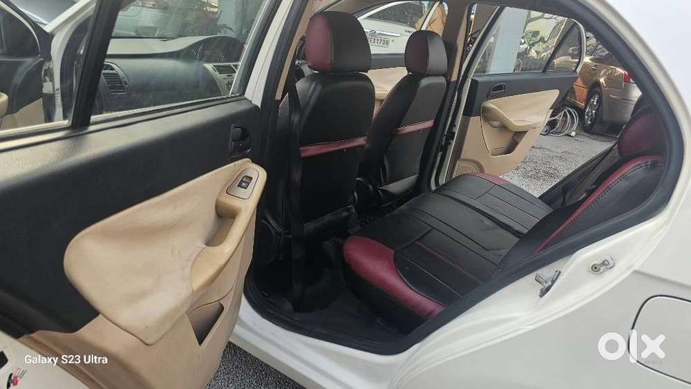 Tata Indica Vista 2008-2013 Aura 1.3 Quadrajet (abs) Bs Iv, 2013, Di..