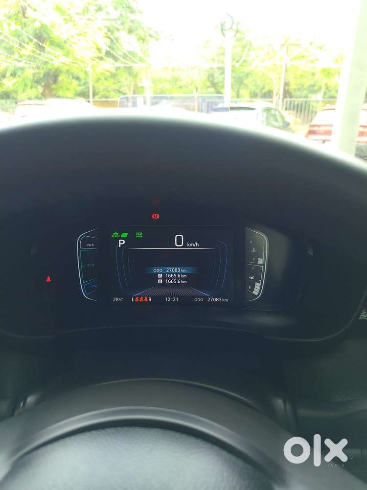 Maruti Suzuki Grand Vitara 1.5 Alpha Plus Intelligent Hybrid Ecvt, 2..