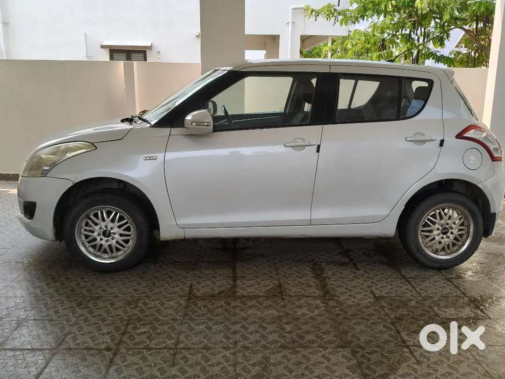 Maruti Suzuki Swift 2012