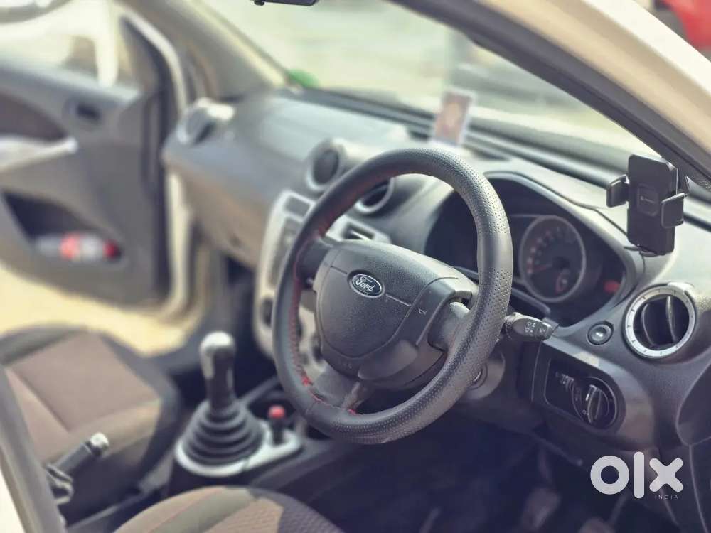 Ford Figo2011 Diesel85000km Driven Insurance Active Till December 2026