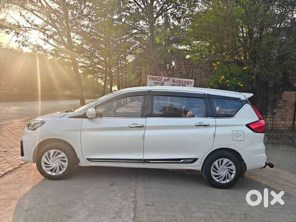 Maruti Suzuki Ertiga 1.5 Vxi, 2022, Petrol