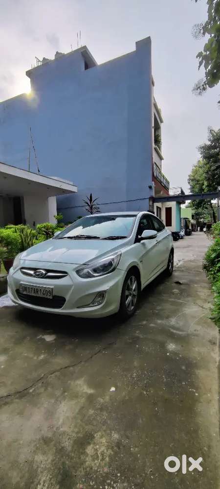 Hyundai Verna Crdi 2012
