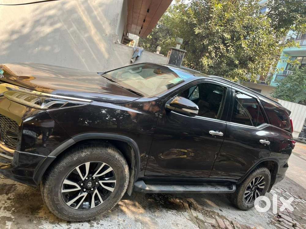 Toyota Fortuner 2017 Diesel 72000 Km Driven