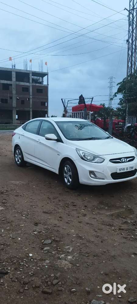 Hyundai Verna 2011 Petrol 96000 Km Driven
