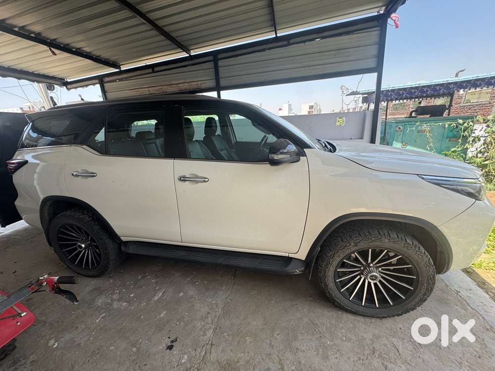 Toyota Fortuner Diesel Well Maintained