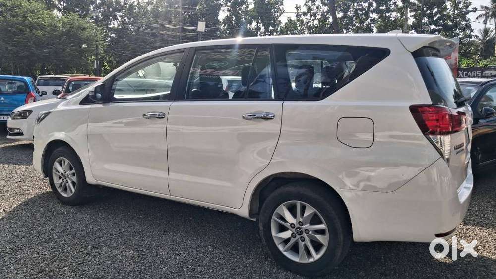 Toyota Innova Crysta 2.4 G Mt 7 Str, 2019, Diesel