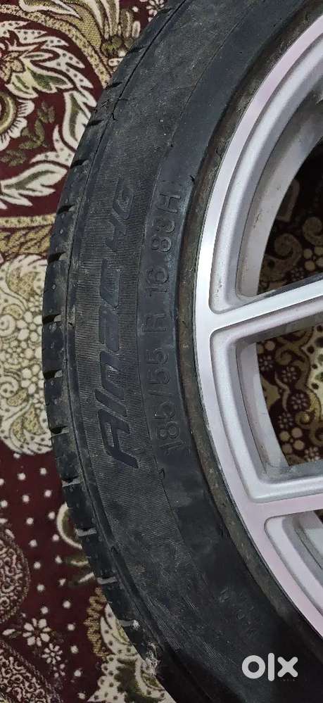 Alloye 16 Inch Brand New Hardly 100km Driven Set Of 4 Pcs